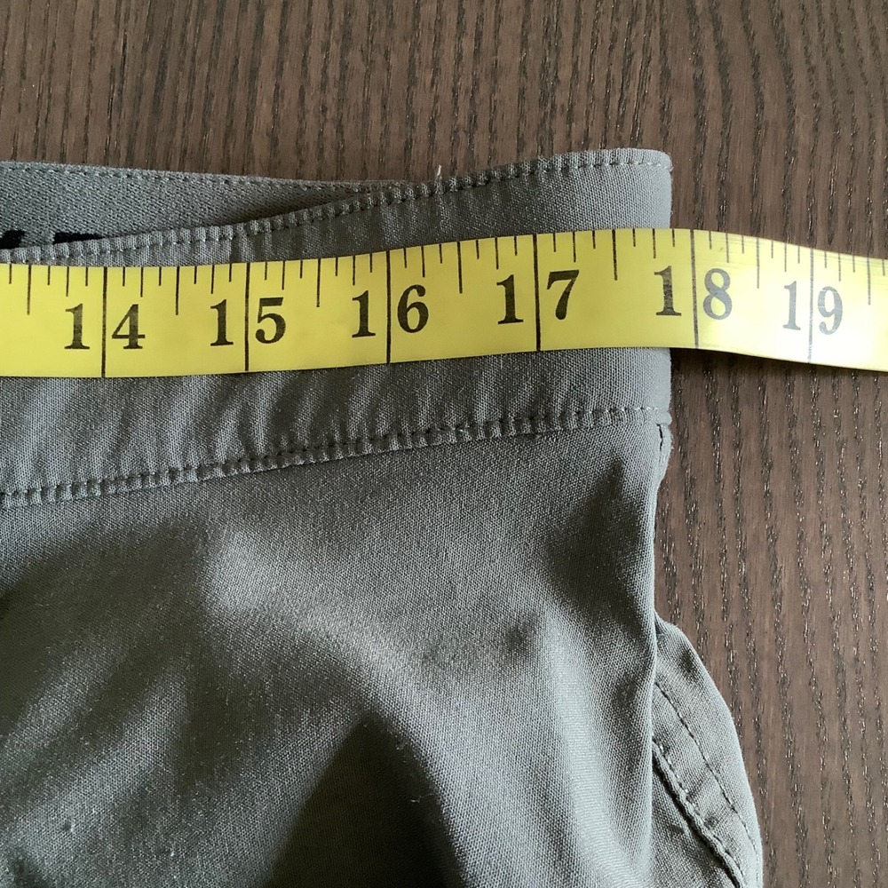 Duluth Trading Co Mens Dry on the Fly Relaxed Fit Cargo Pants Gray 34x30 Stretch - Picture 8 of 14